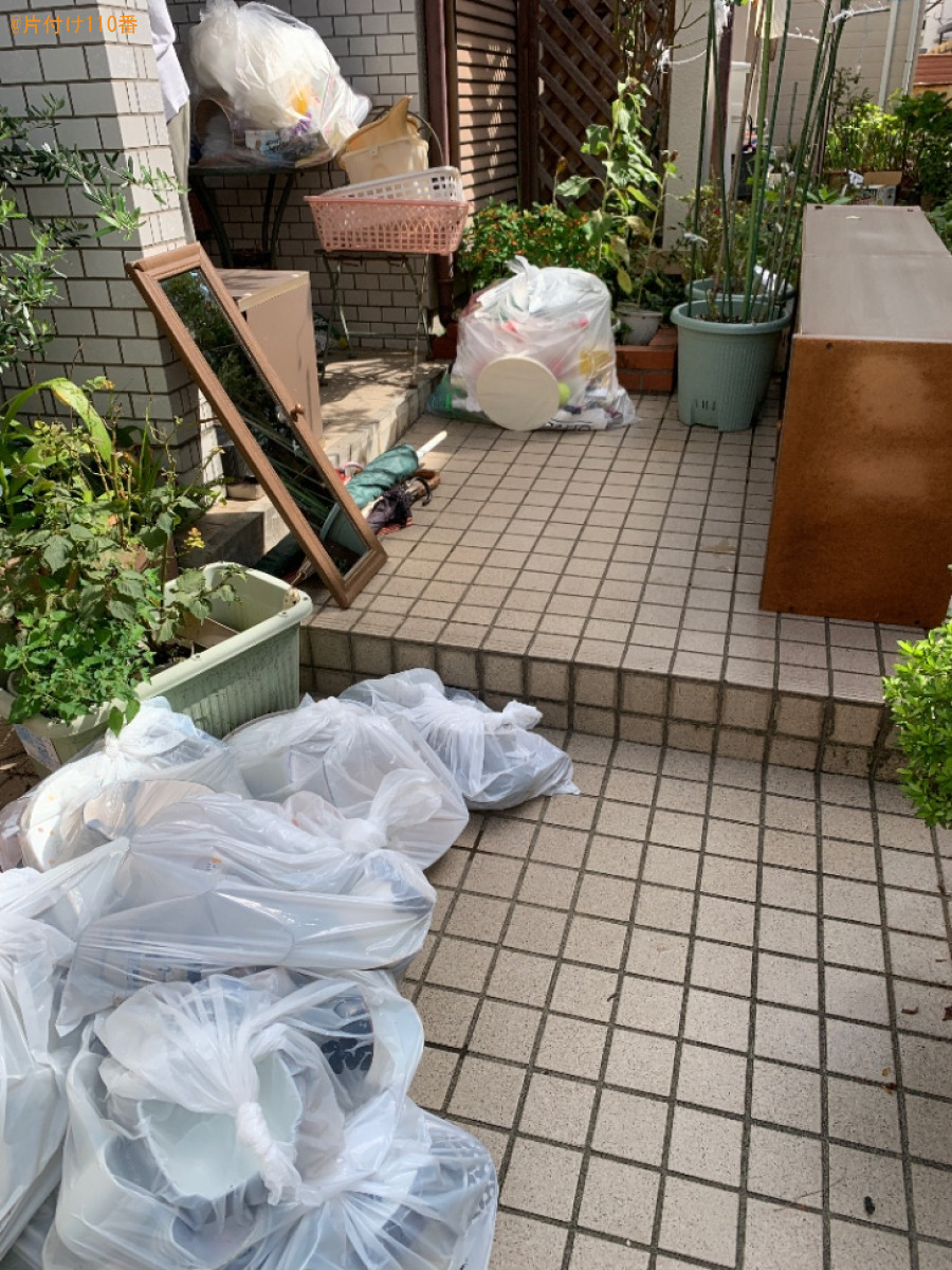 棚、衣類、陶器、障子、カラーボックス、収納ケース等の回収・処分