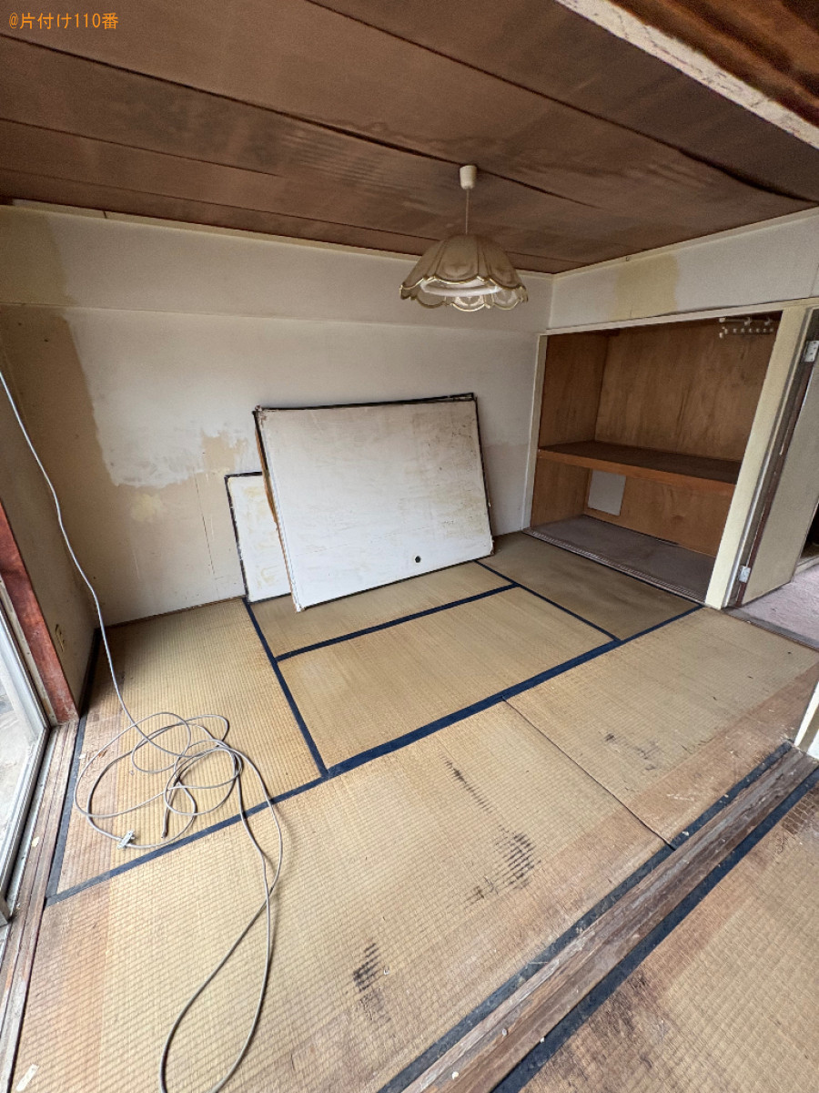 【甲斐市竜王新町】冷蔵庫、電子レンジ、食器棚、テーブル等の回収